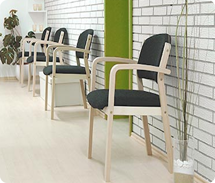 Modern eingerichtete Praxisräume von Erft-Physio